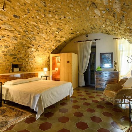 Residenza Di Prestigio In Riva Al Lago Marone Loft Bagian luar foto