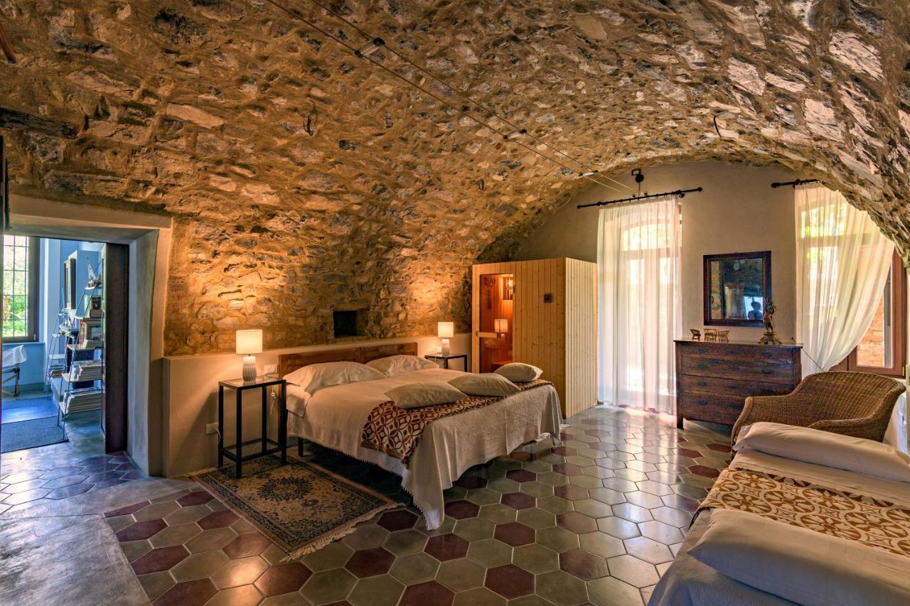 In Riva Al Lago Di Iseo Residenza Loft Marone Bagian luar foto