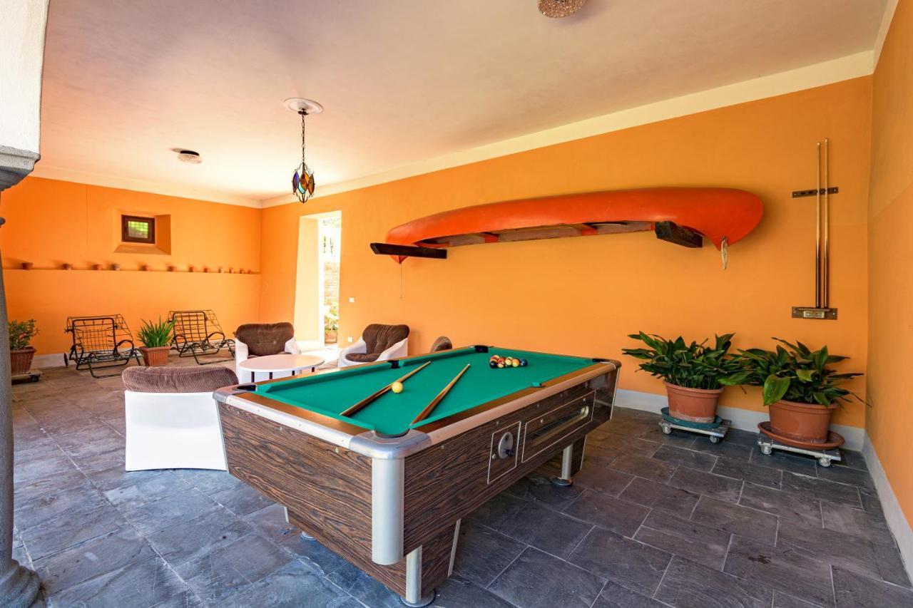 Residenza Di Prestigio In Riva Al Lago Marone Loft Bagian luar foto