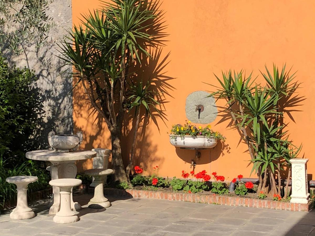 In Riva Al Lago Di Iseo Residenza Loft Marone Bagian luar foto