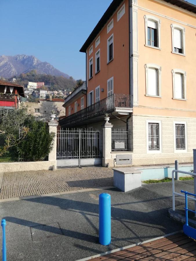 Residenza Di Prestigio In Riva Al Lago Marone Loft Bagian luar foto