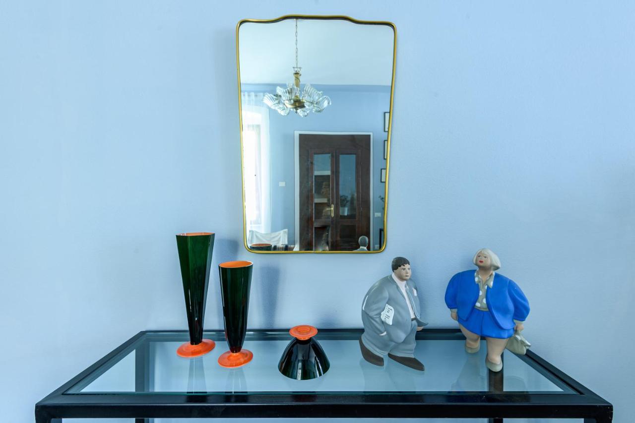 Residenza Di Prestigio In Riva Al Lago Marone Loft Bagian luar foto