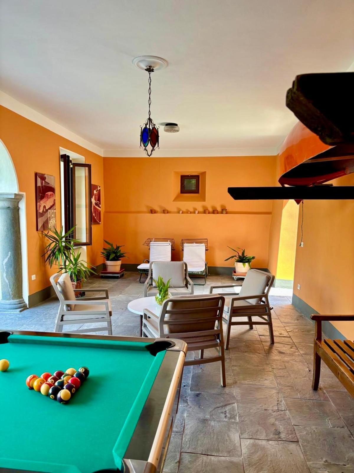 Residenza Di Prestigio In Riva Al Lago Marone Loft Bagian luar foto